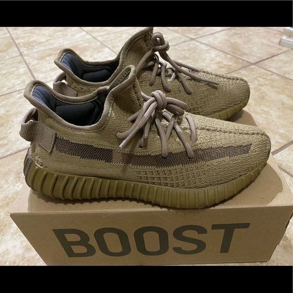 yeezy earth size 6